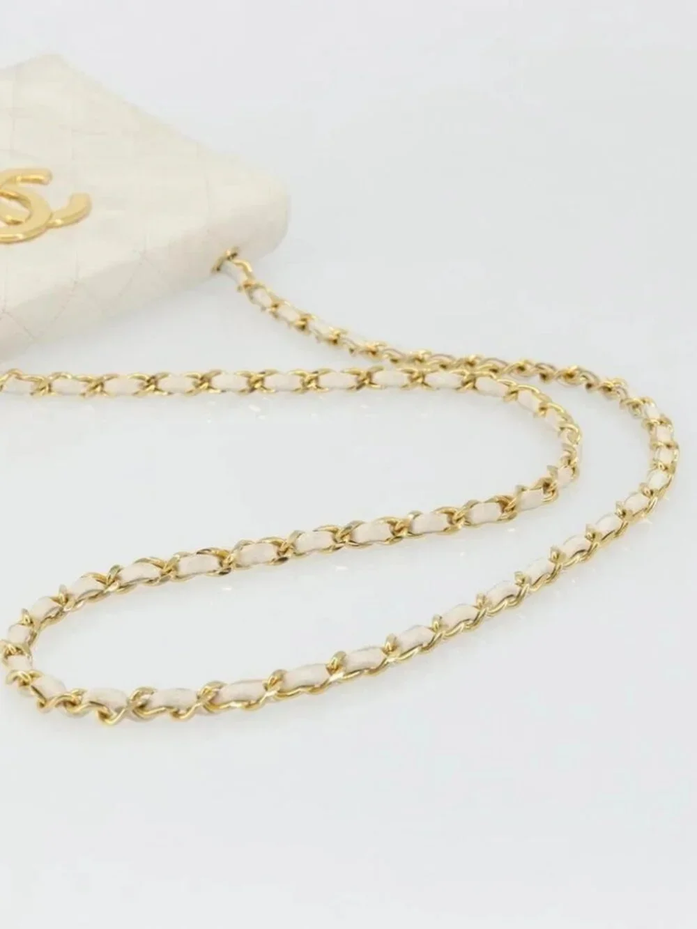 CHANEL Matelasse Chain Shoulder Bag Lamb Skin White Gold CC Auth YKZ1616